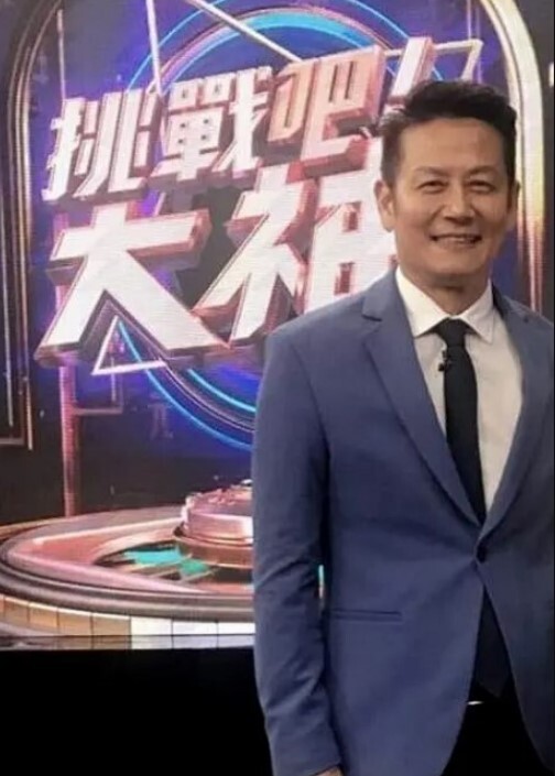 长相甜美身材细嫩 坐在身上舌吻摸奶调情 各种姿势爆草抽插呻吟 叫声淫荡诱惑！ - 全球免费AV